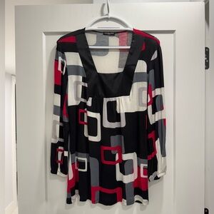 Cha Cha Vente Black, Red, Gray and White Geometric Blouse. Long sleeves. Size M